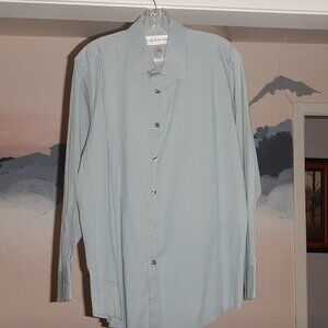 Men's Croft & Barrow Light Gray button down dress shirt 15.5  32-33
